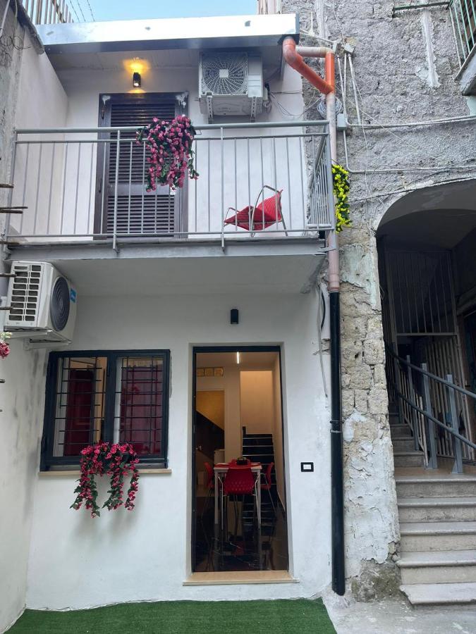 Hotel Lux House Naples Airport Esterno foto
