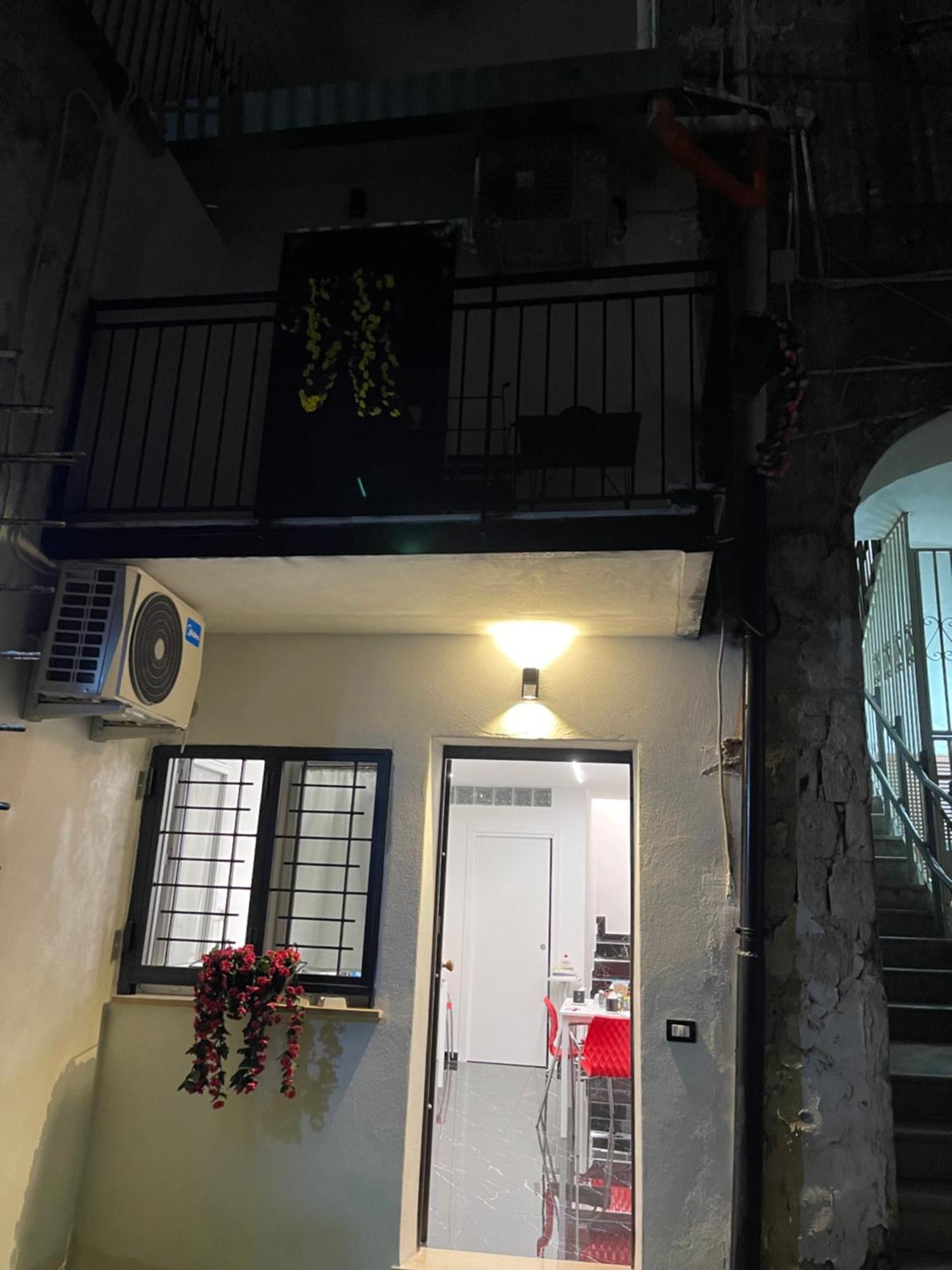 Hotel Lux House Naples Airport Esterno foto